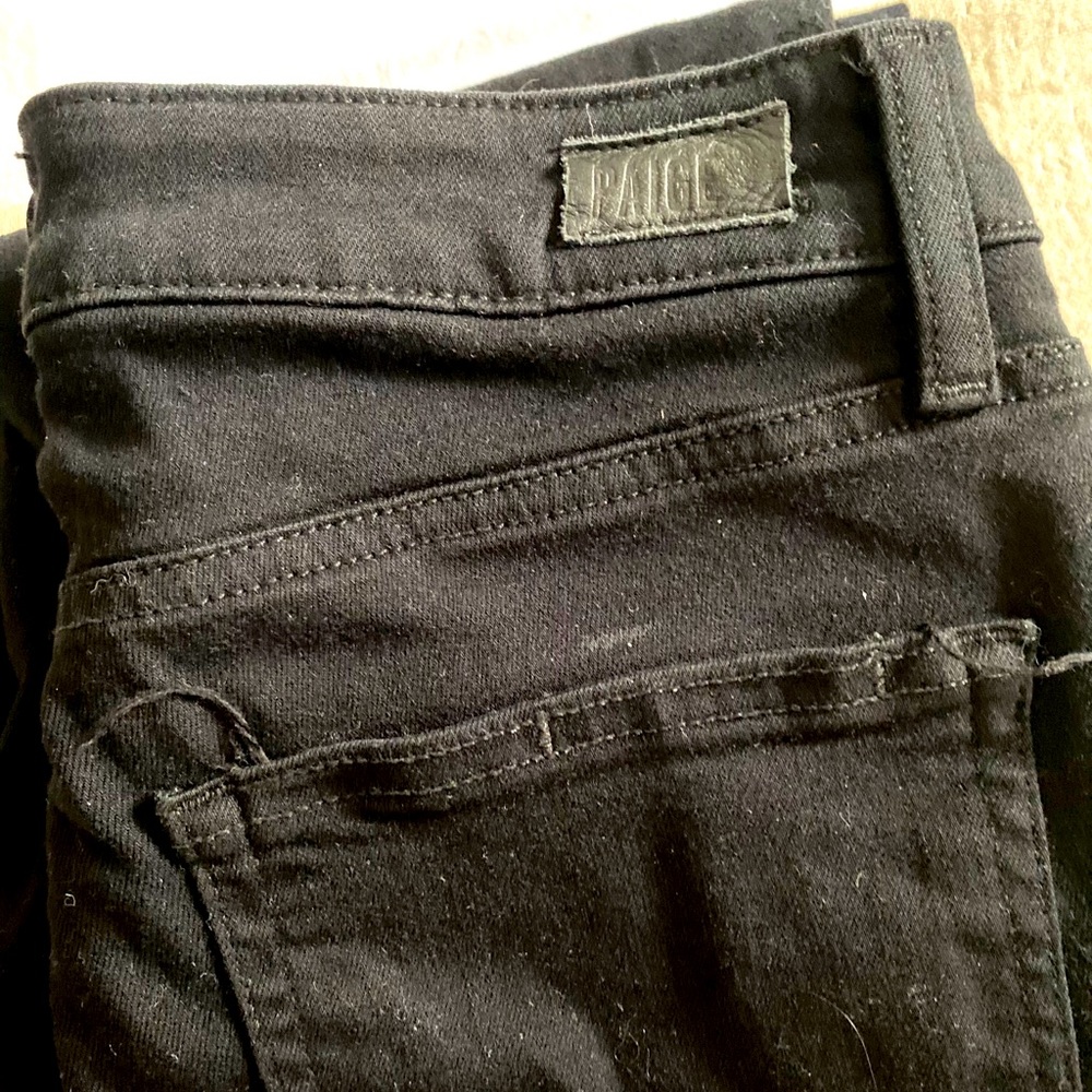 PAIGE Hoxton Ankle Raw Hem Ankle Jeans